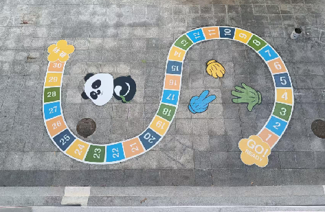 福贡地面游戏彩绘